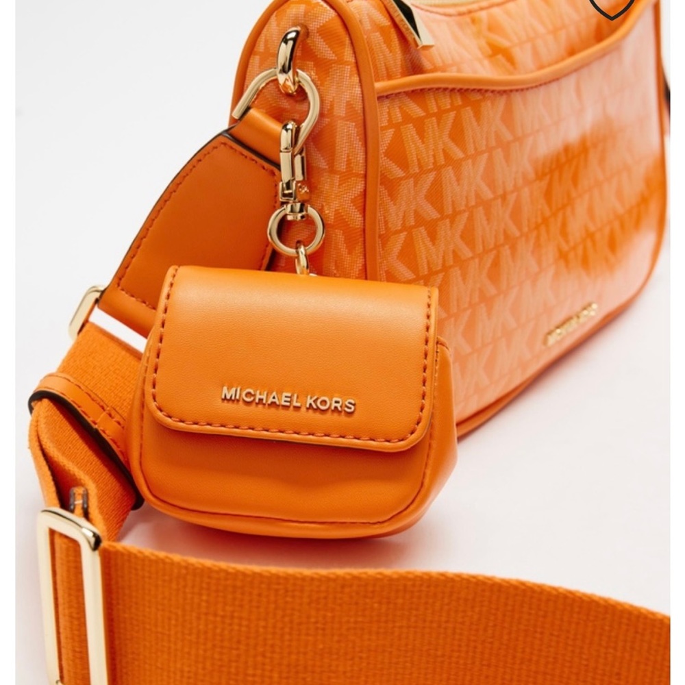 🟡 NWT Michael Kors Crossbody Bag w/ EarPods Case - Picture 2 of 5